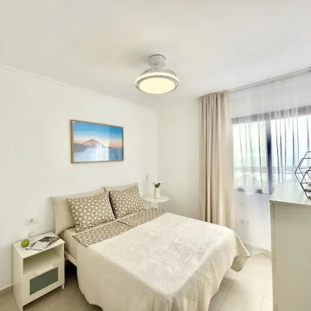 Atlantic View Apartment Near Los Cristianos Beach アパート *
