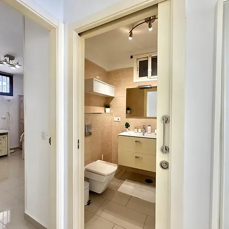 Paulmarie Cristianos Lejlighed *