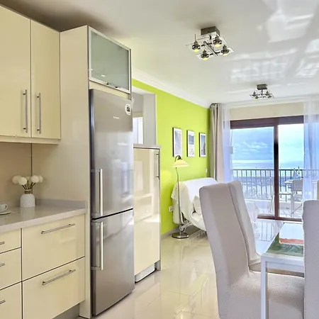 Atlantic View Apartment Near Los Cristianos Beach Apartment *