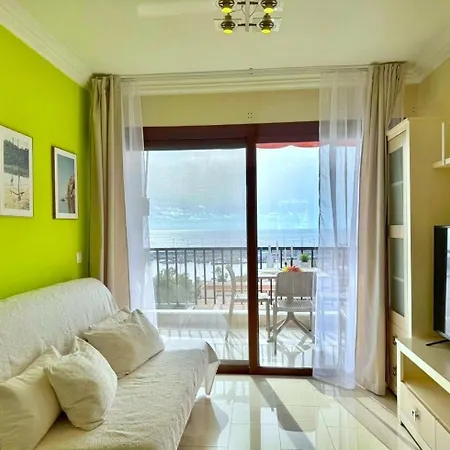 Atlantic View Apartment Near Los Cristianos Beach *