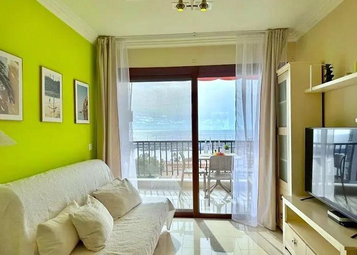 Paulmarie Cristianos *